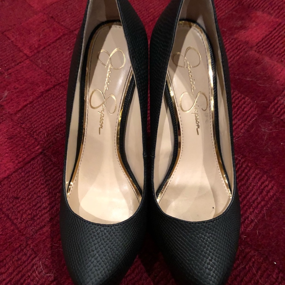 Jessica Simpson High Heels-